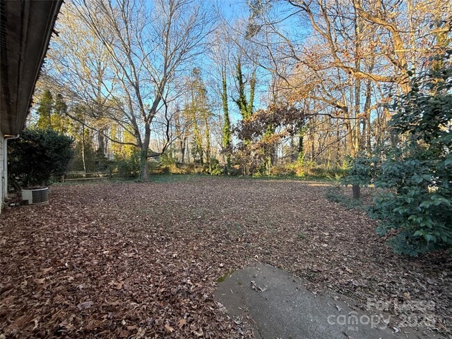 Building Photo - 7426 Barn Stone Dr