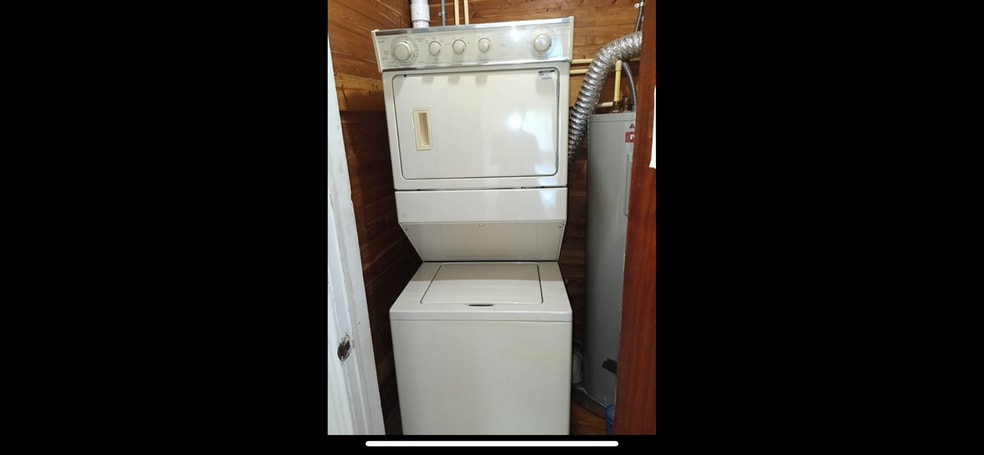 Building Photo - 2943 Saint Johns Ave