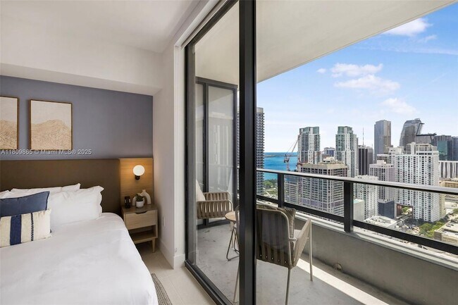 Building Photo - 159 NE 6th St