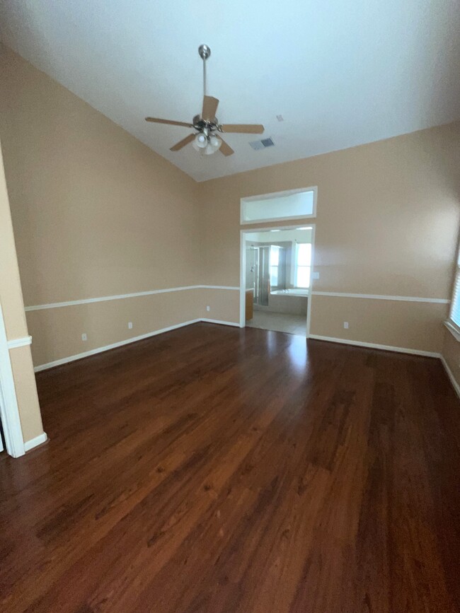 Master Bedroom View & Bath - 5648 W Millbrae Ave