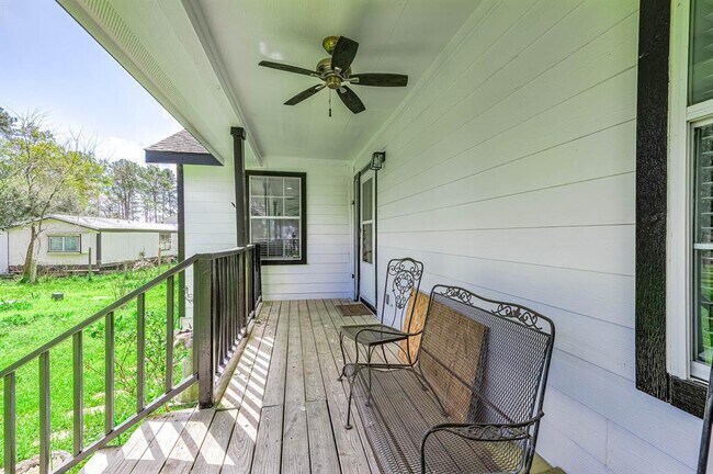 Building Photo - 24019 Rolling Timbers St
