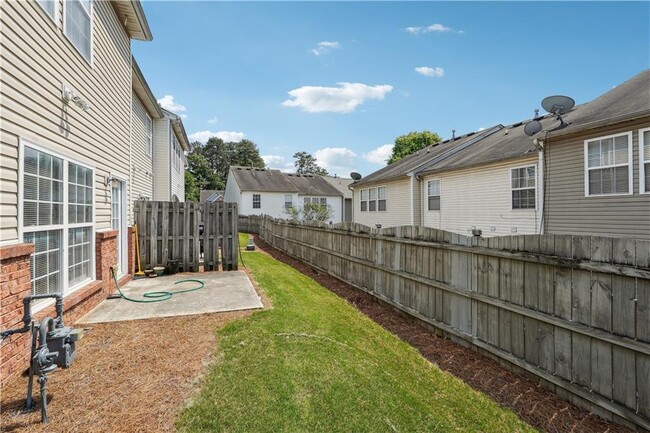 Building Photo - 3812 Dandridge Dr