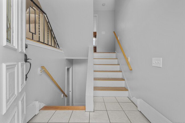 Building Photo - 26 Brewster Rd