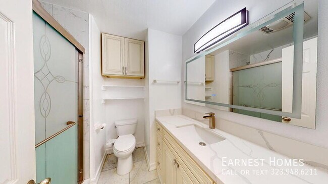 Building Photo - 7777 W 91st St