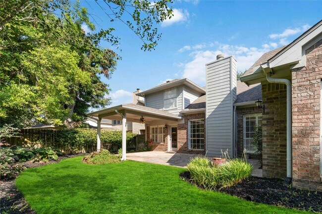 Building Photo - 5614 Whisper Ridge Dr
