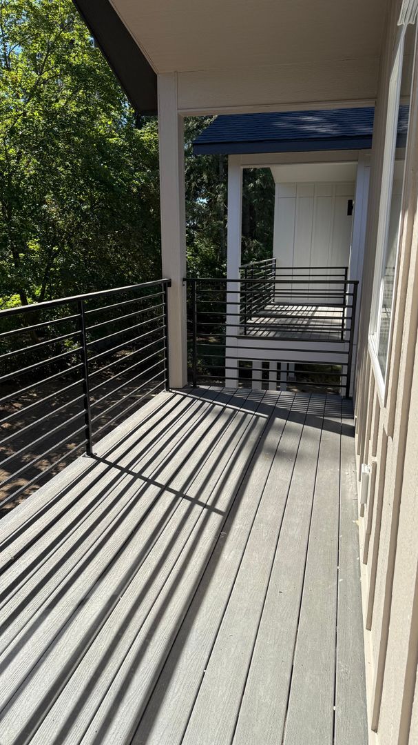 Building Photo - Duplex in CDA !