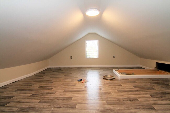 Building Photo - 71 Miller Rd