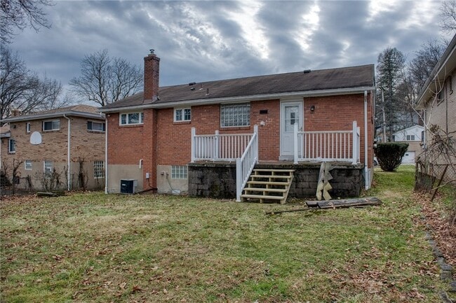 Building Photo - 5523 Rippey Pl