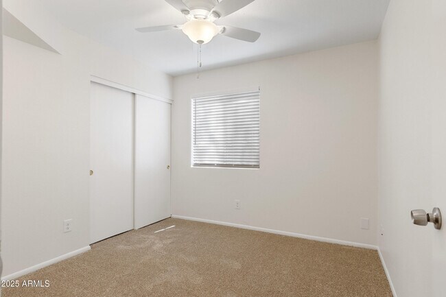 Building Photo - 417 W Mission Dr
