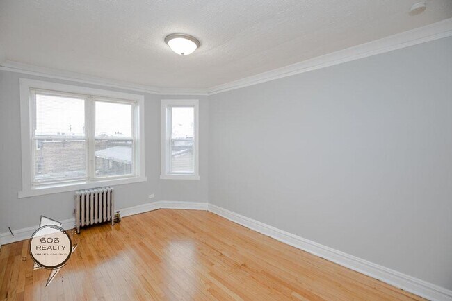 Building Photo - Bright and Sunny Cicero apartments! SPECIAL OFFER!