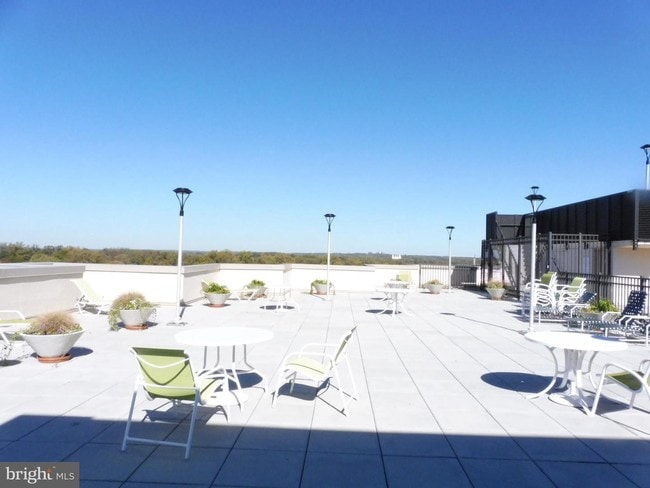 Building Photo - 4242 East-West Hwy