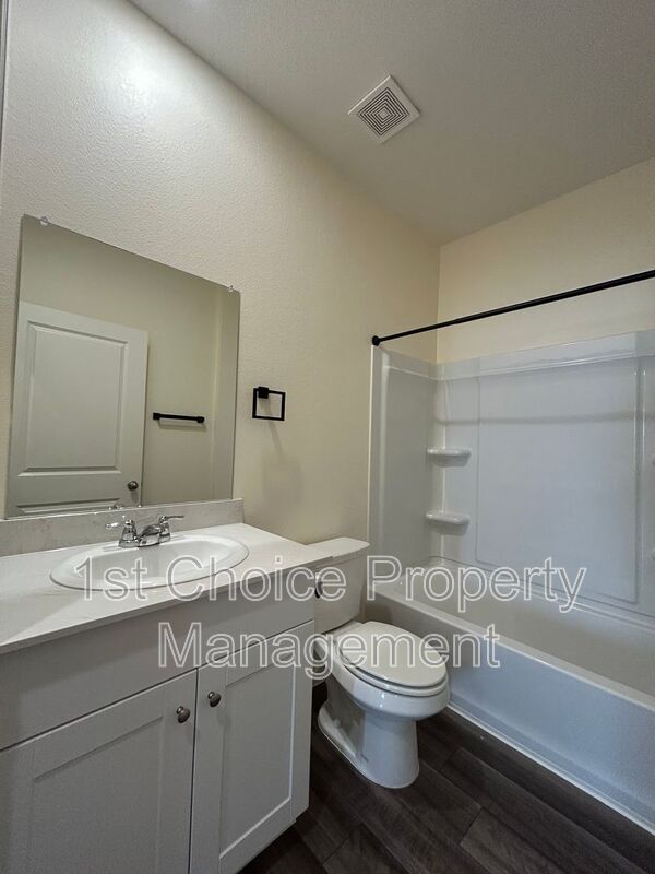 Building Photo - 8229 Pitchfork Dr