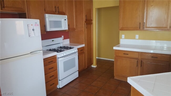 Building Photo - 2350 Spirito Ave