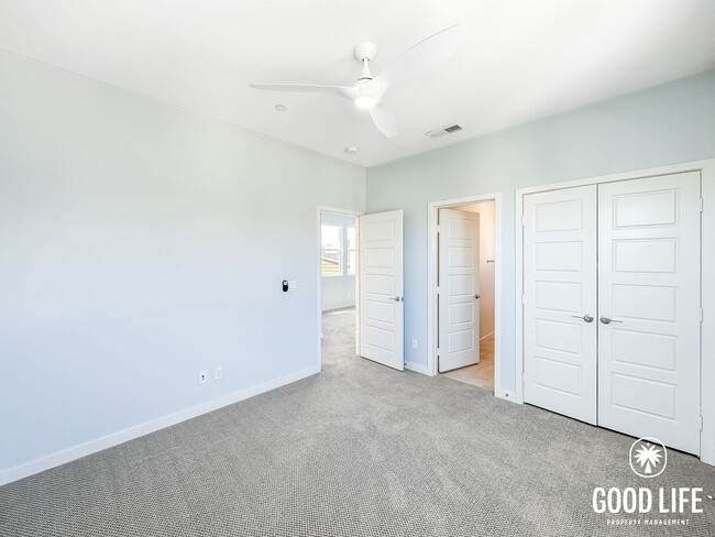 Building Photo - SD: Modern 3BD/3.5BA Townhome in Otay Ranch with Bonus Room, Private Patio & Whole-Home Water Sof...