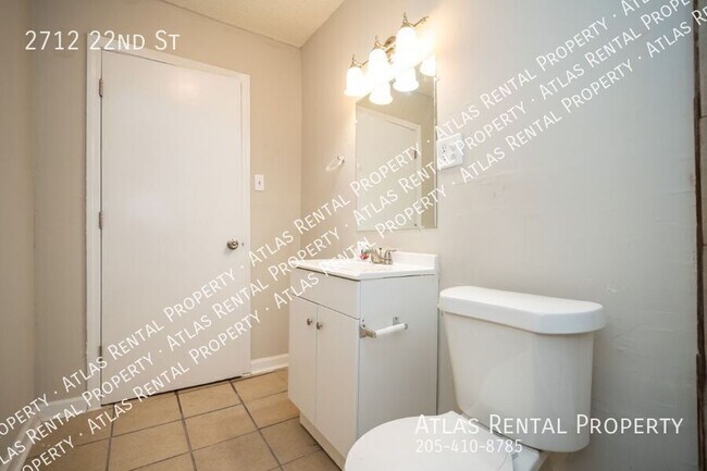 Building Photo - 2712 22nd St