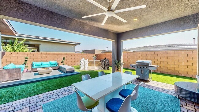 Building Photo - 6714 Desert Crimson St