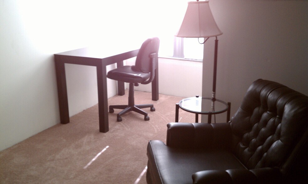 BR 1 desk and easy chair - 436 E Pittsburgh St