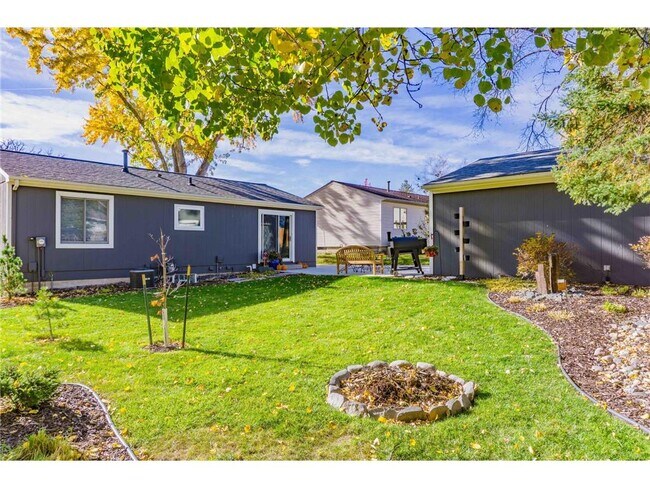 Building Photo - 112514 E Washington Ln