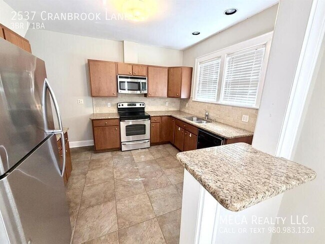 Building Photo - 2537 Cranbrook Ln