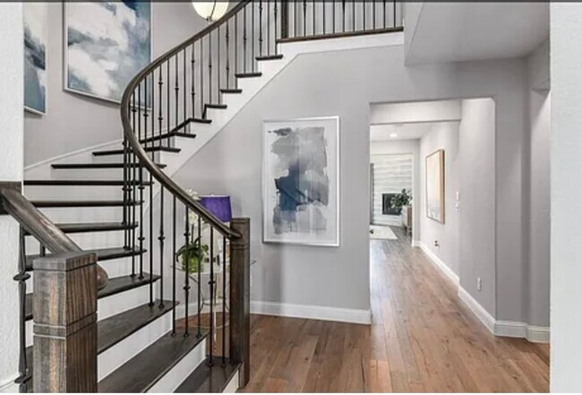 Building Photo - 1759 Bluebird Ct