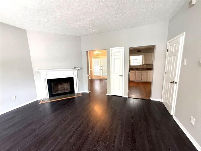 Building Photo - 805 Wedgewood Way