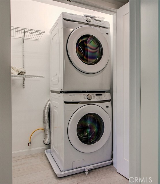 Building Photo - 231 W Escalones