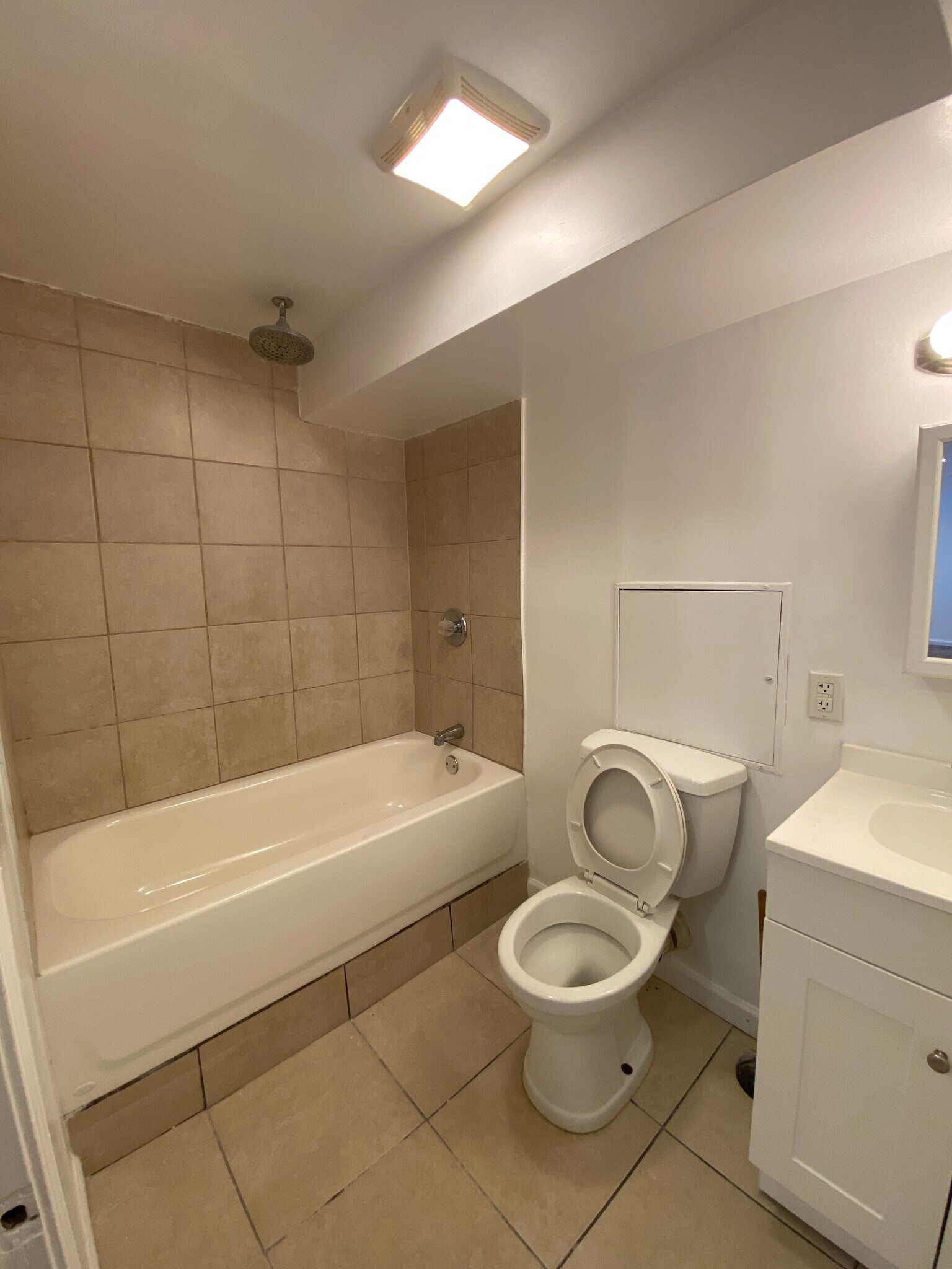 Bathroom - 1624 N 57th St