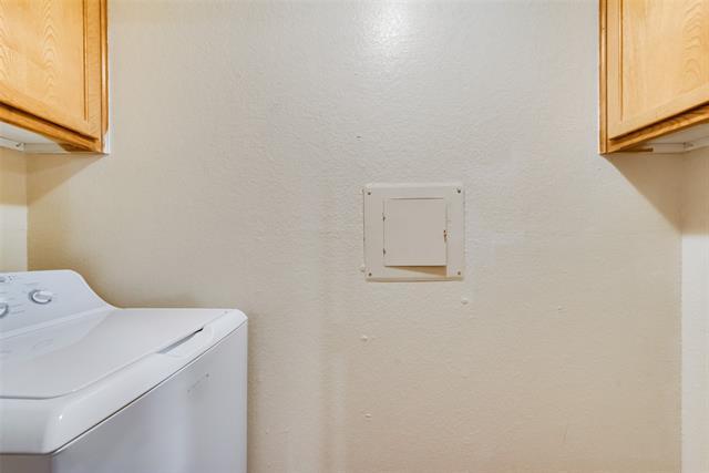 Building Photo - 619 Race St