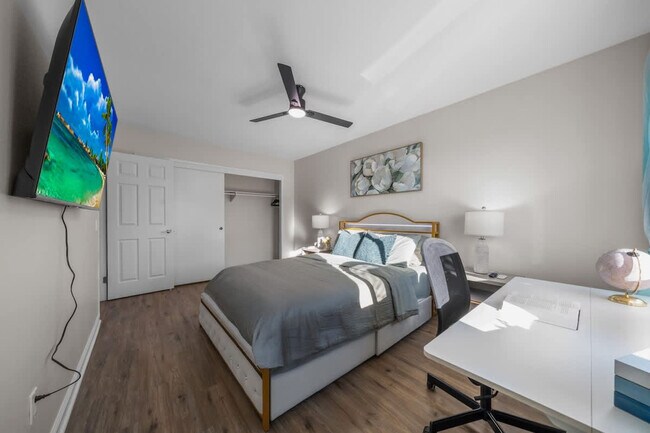 Building Photo - 13737 Via Tres Vistas