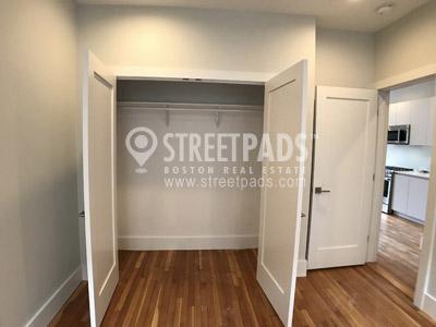 Building Photo - 2 bedroom in Boston MA 02135