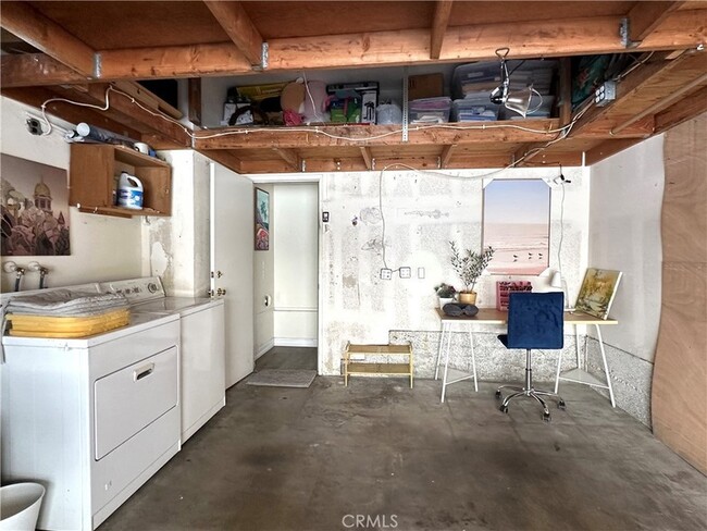 Building Photo - 21138 Jasmines Way