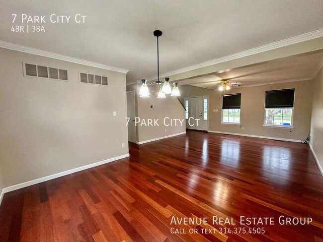 Building Photo - 7 Park City Ct