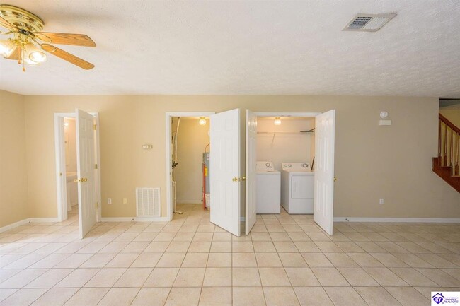 Building Photo - 113 Poplar Cir