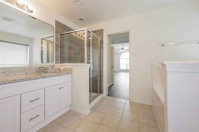 Building Photo - 8518 Sports Haven Dr