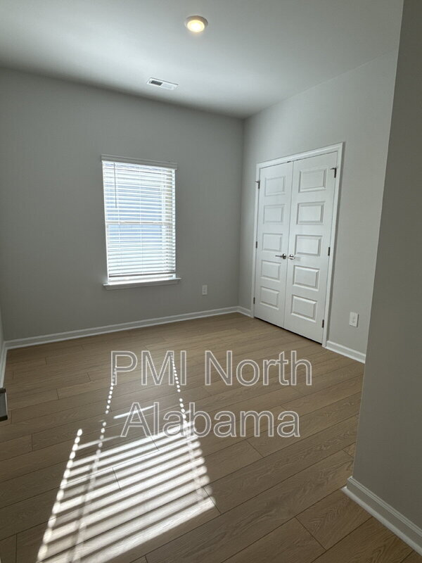 Building Photo - 15733 Ruthie Lynn Dr