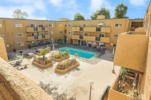 Building Photo - 355 S Madison Ave