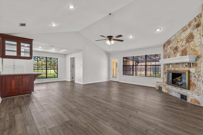Building Photo - 6725 The Outer Ave
