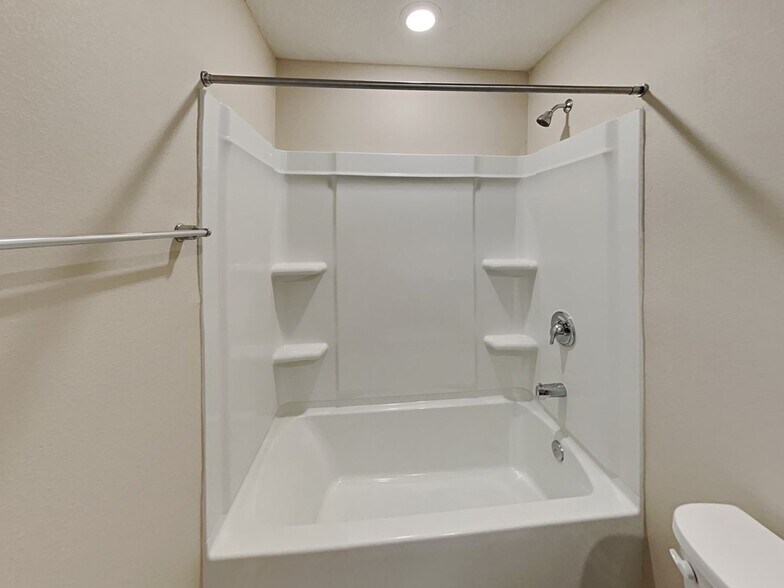 Building Photo - 144 Great Star Ct