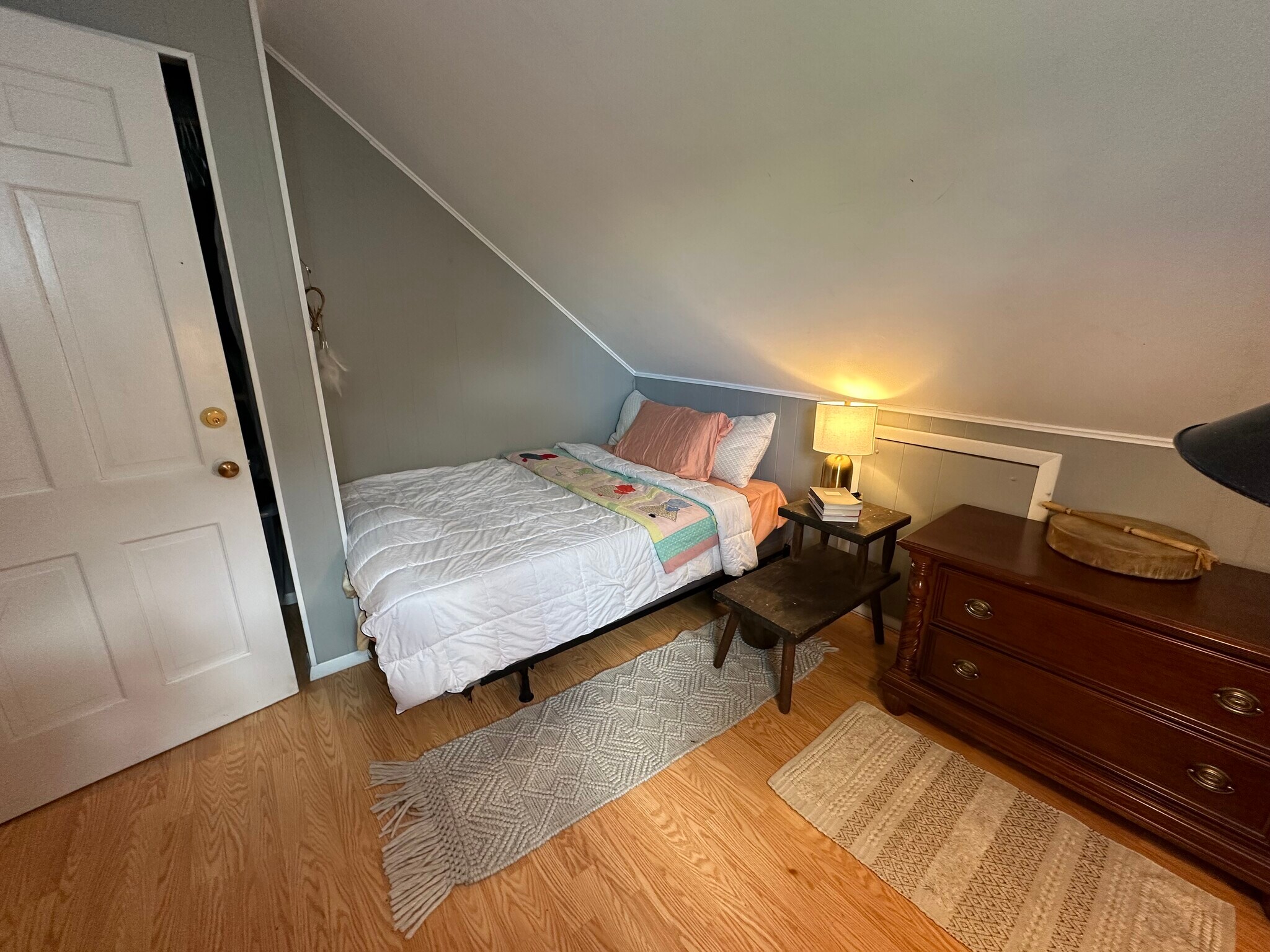 Main Bedroom - 419 Leedsville Rd