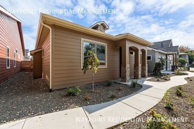 Building Photo - 2457 N Ashgrove Ln