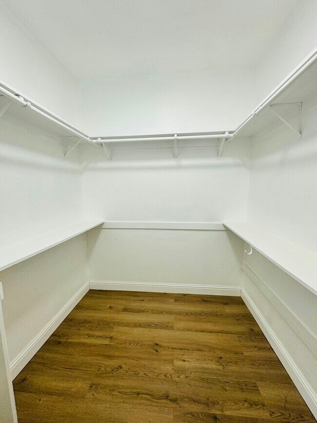 Building Photo - 5368 Rockrose Way