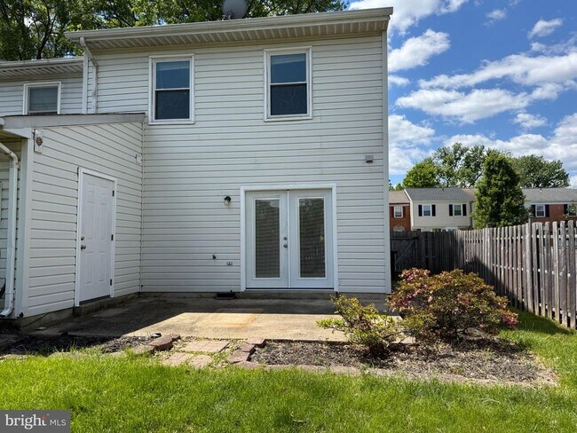 Building Photo - 338 Nansemond St SE