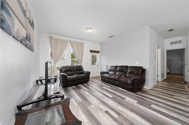 Building Photo - 901 Orchid Grove Blvd