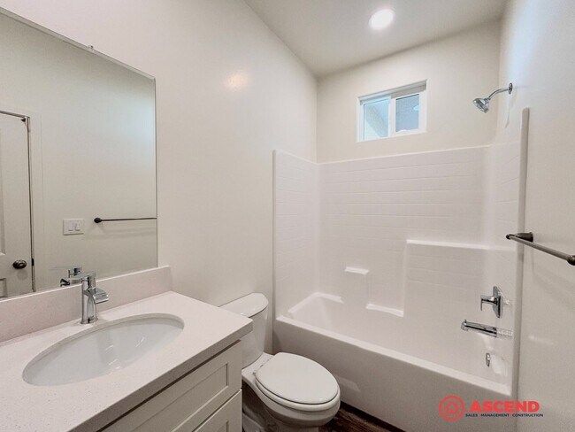 Building Photo - 6012 Curvy Hills Dr