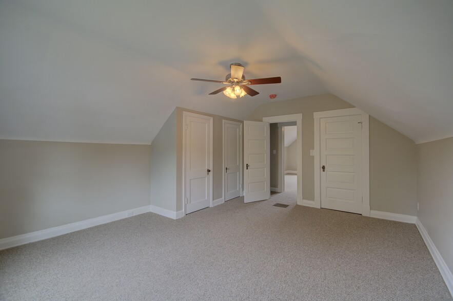 Bed 3 on top floor - 3799 Millsbrae Ave