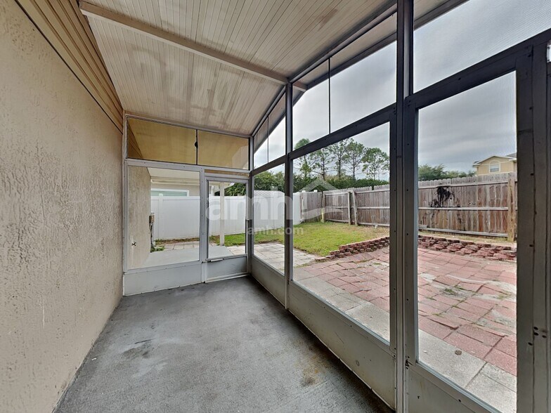 Building Photo - 12605 Parkbury Dr