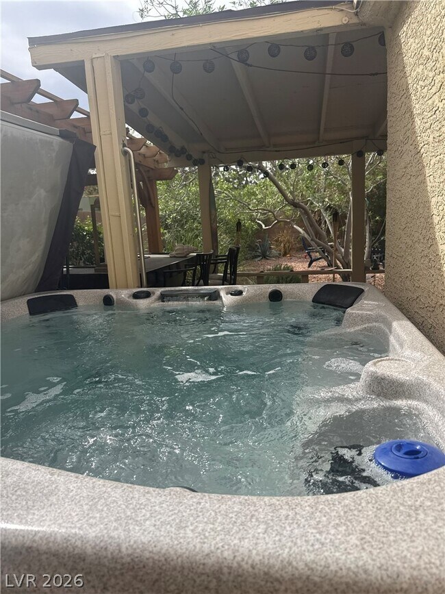 Building Photo - 163 Coventry Dr