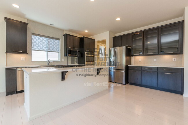 Building Photo - 5720 Big Canyon Dr