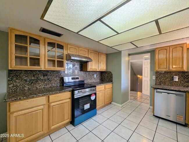 Building Photo - 4019 W San Miguel Ave