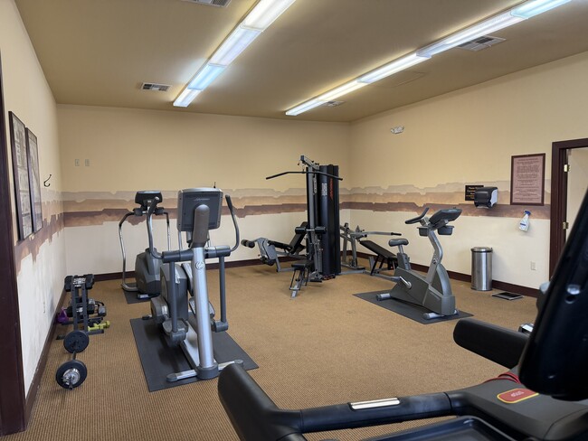 Building Photo - 8250 N Grand Canyon Dr